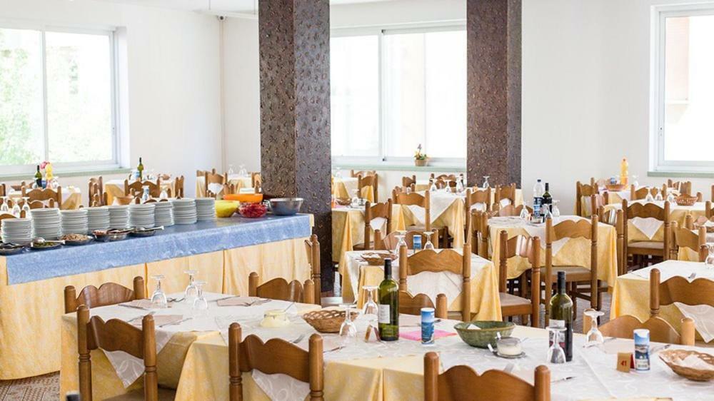 Hotel Elis กัตเตโออามาเร ภายนอก รูปภาพ